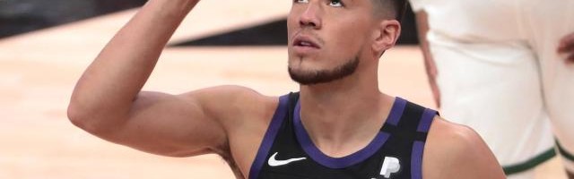 狂轰52分带队击败强敌 布克需要打得更独一些？