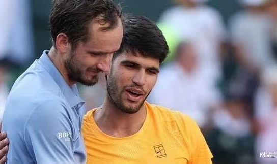 阿卡遭梅总复仇，历史开季连胜纪录都是被谁终结？