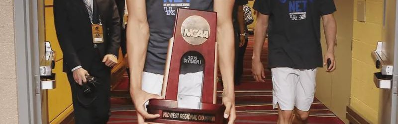 荣耀时刻！肯塔基大学男篮官媒祝贺唐斯入选母校体育名人堂