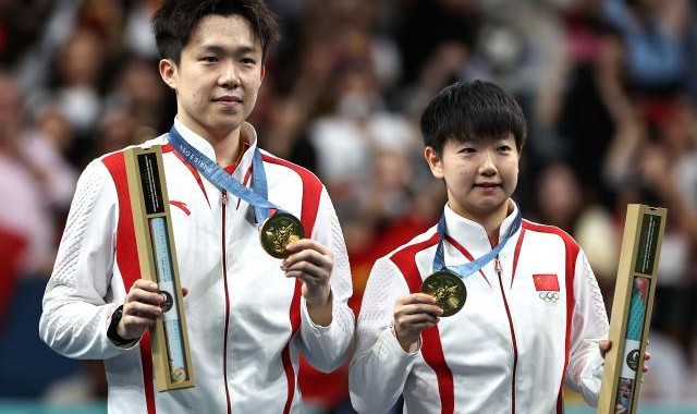 Day 4综述：“莎头”夺金国乒铸就辉煌 多向飞碟摘银