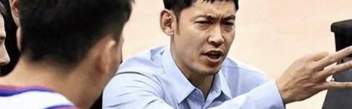 张庆鹏：大家要放下球星光环、摘下面具，关键时刻要有人能站出来