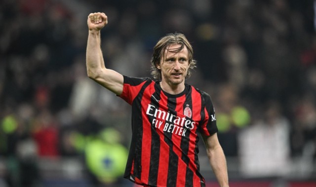 米体：40岁魔笛要么退役要么留米兰再踢一年，米兰中场将全面评估