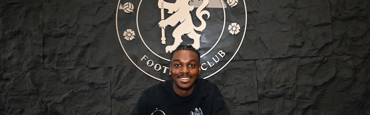 官方：切尔西与20岁后场多面手凯登-威尔逊续约至2030年