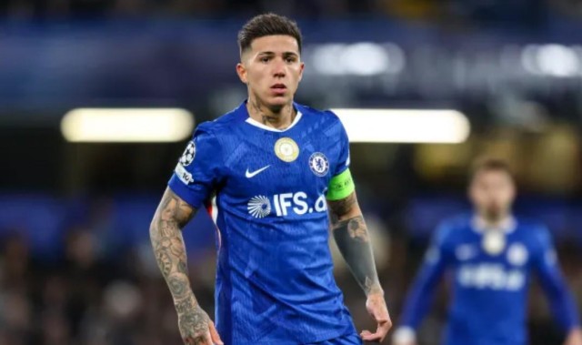 蓝军旧将：处罚恩佐是作秀，要是输给曼城丢欧冠资格就荒唐了