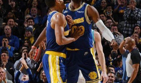 克雷先声夺人普尔一锤定音 无库勇士进攻绽放光芒