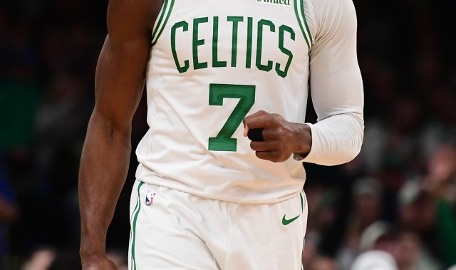 出人意料！杰伦·布朗发推庆祝：在空档年取得50胜