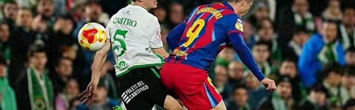 莱万不慌！手握沙特美职联offer，巴萨却成最煎熬的人|巴塞罗那|罗伯特·莱万多夫斯基|罗马诺|贝克汉姆|欧冠_新浪体育_新浪新闻